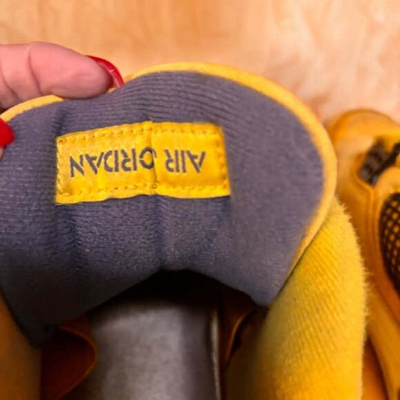 100% Authentic Guarantee Air Jordan 4 Retro Mid Lightning Yellow/Black Size 9 - Picture 6 of 9